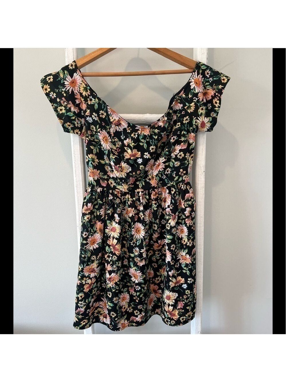 BAND of Gypsies floral off the shoulder sundress size medium